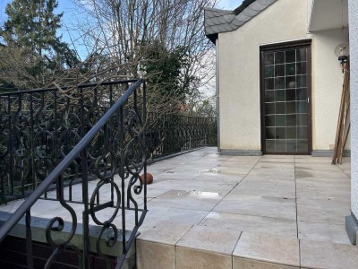 Geräumiges und modernisiertes Einfamilienhaus mit Garten