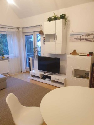 Schöne und gepflegte 3-Raum-DG-Wohnung mit EBK in Uhingen- Holzhausen