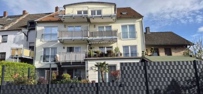 Gepflegte 3-Zimmer Dachgeschosswohnung in Alt-Homberg