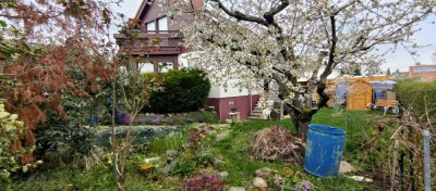 Einfamilienhaus mit Garten, Teich und 156 m² Wohnfläche