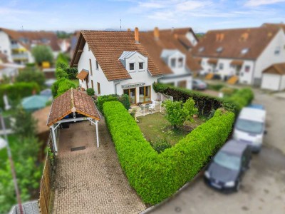 Vielseitige Doppelhaushälfte mit Garten und Carport in ruhiger Wohnlage von Neuenburg