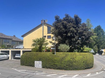 Charmantes Reiheneckhaus mit 6,5 Zimmern, einem Gartenparadies und beheiztem Wintergarten