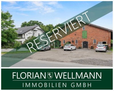 Loxstedt - Düring | Zweifamilienhaus mit Pferdestallen, Ferienapartment, Pool, Stall, Reithalle, Pad