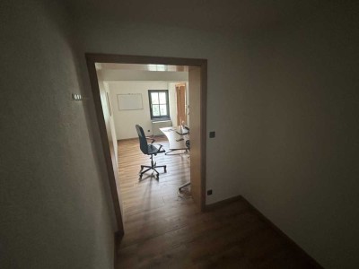 Helle 2,5 Zimmer Wohnung in Rhens am Rhein