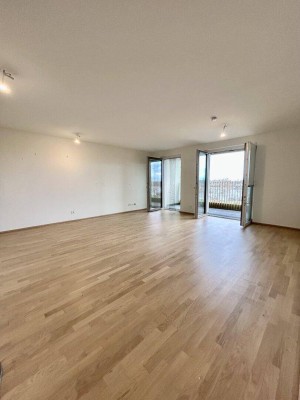 Neuwertige 2-Zimmer Wohnung mit hochwertiger Ausstattung &amp; großem Balkon