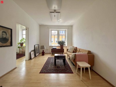 Altbauwohnung in der Nähe der FH JOANNEUM mit Balkon