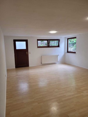 Einliegerwohnung - 2 Zimmer - 65 m²