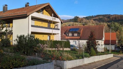 Sonniges Zweifamilienhaus mit unverbautem Blick