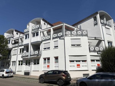 Renovierte 3-Zimmer-Wohnung  mit Balkon in zentraler Lage von Laupheim mit Tiefgaragenplatz
