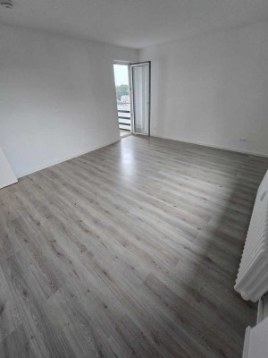 Helles 3-Zimmer-Wohnung mit Balkon in Duisburg