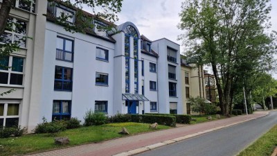Großzügige 2-Zimmer-Wohnung mit Balkon & Stellplatz - Direkt am Stadtpark - Kapellenberg!