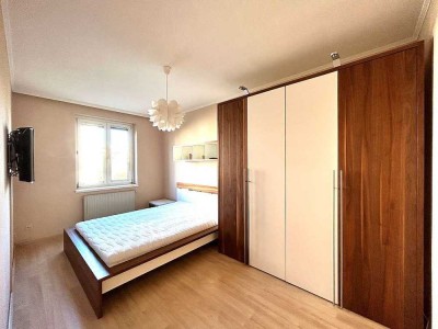 Freundliche und modernisierte 1,5-Zimmer-Erdgeschosswohnung mit Einbauküche in Oranienburg