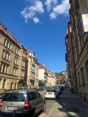 Lehen: 3-Zimmer-Wohnung in Jugendstil-Haus