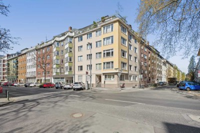 Über den Dächern: DG-Maisonette mit Sonnenterrasse – ideal für Singles & Paare“