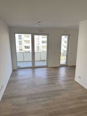 Westviertel: 1-Raum Wohnung mit offener Küche und Balkon