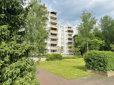 München/Ottobrunn: Bezugsfreie 3-Zimmer-ETW, ca. 80 m2 mit Balkon u. Tiefgaragen-Stellplatz!