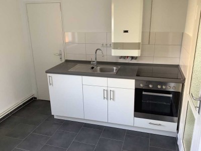 Sanierte 2 Zi.-Wohnung mit Balkon!