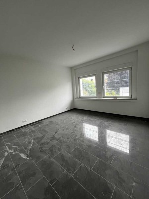 Geschmackvolle 4-Zimmer-Wohnung in Köln Longerich - WG geeignet