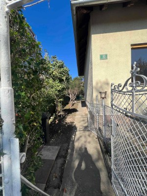 Graz-Liebenau - Schöne Familien- Villetta in ruhiger Seitengasse m. kleinem Garten und Gartenhäuschen