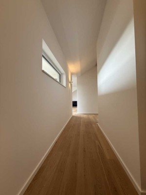 Sonnige stilvolle 3-Zimmer-DG-Wohnung zu vermieten