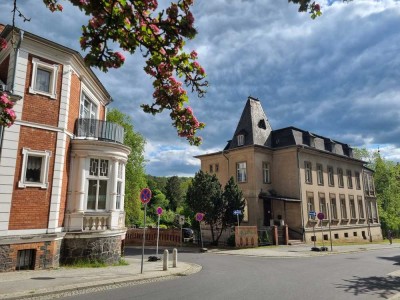 Historische Villa, ca. 30 Zimmer, aus der Kaiserzeit / Praxis-, Kanzlei-, Mehrgenerationenhaus