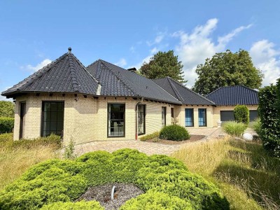 EXCLUSIVER BUNGALOW MIT TRAUMGARTEN !!!
