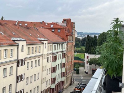 * Neubau mit Lift, Wohnung mit großer Dachterrasse *