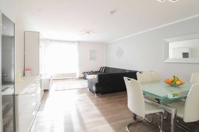 Helle 3 - Zi Whg mit Balkon und Tiefgaragenstellplatz im ruhigen Hinterhof