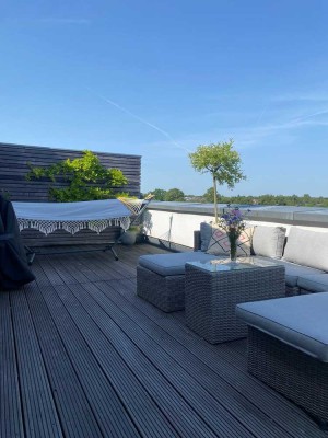 Stilvolle 3-Zi.- Maisonette-Wohnung in Reinbek-Neuschönningstedt