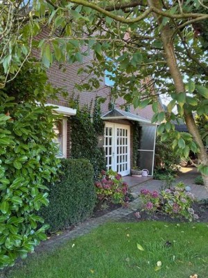 Großzügiges Einfamilenhaus mit Garage, Carport und vielem Mehr...