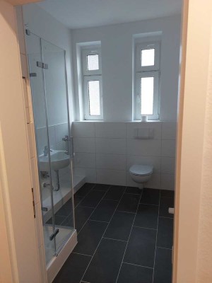 Erstbezug nach Komplettsanierung - Altbau 2 Zimmerwohnung mit 2 Balkonen