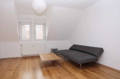 Vollständig renovierte 3,5-Zimmer-Maisonette- Wohnung mit Balkon und Einbauküche