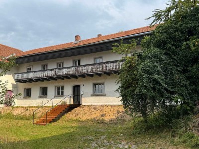 Attraktives Entwicklungsgrundstück mit zwei Bestandsgebäuden im Bayerischen Wald