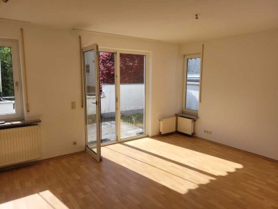 Ansprechende und gepflegte 2-Zimmer EG-Wohnung mit Einbauküche in Auenwald