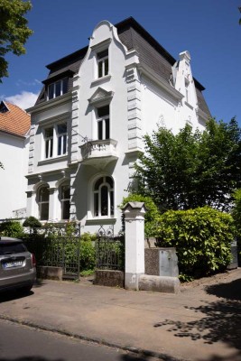Wohnen im Villenviertel Bad Godesberg – Gründerzeitvilla provisionsfrei
