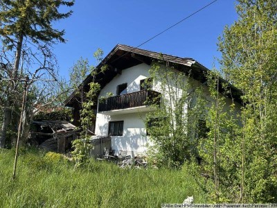 Grundstück mit Altbestand