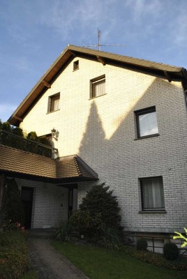 1-3 Familien Haus ca.360 qm + 200 qm N.Gebäude 1020 qm Grundstück in 34439 Willebadessen !