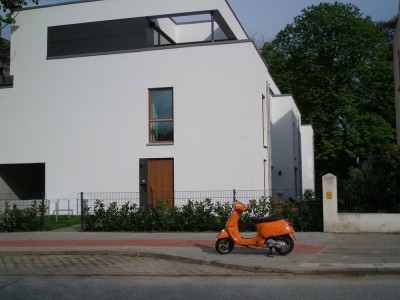 Moderne 4 – Zimmer Maisonette-Wohnung mit Terrasse und Garten!