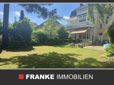 *Provisionsfrei* - Stilvolles Wohnen - sanierte ETW mit Terrasse & Studio in Gründerzeitvilla