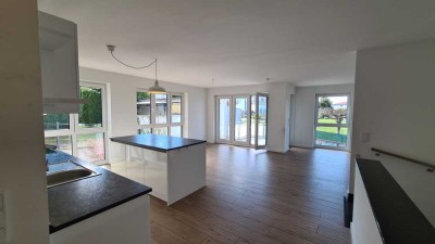 Geschmackvolle 4-Zimmer-Maisonette-Wohnung mit geh. Innenausst. mit Balkon, Terasse, Garten und EBK