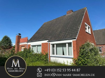 Großes Einfamilienhaus, teilrenoviert, ca. 130 qm Wohnfläche, 5 Zimmer, ca. 774 qm Gundstück