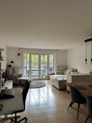 2 Zimmer Wohnung mit EBK und Balkon