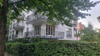 Stilvolle 4-Zimmer-Wohnung mit Balkon in Hamburg Eppendorf