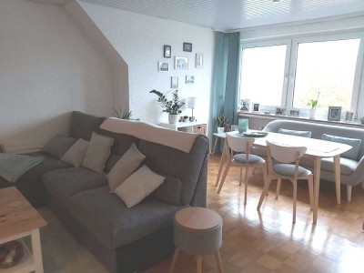 3,5 Zi-Whg. mit viel Komfort!! + Renoviert + Einbauküche + begrünte Umgebung + Möbelüberahme möglich