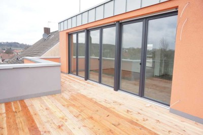 Für Senioren! Penthousewohnung mit Dachterrasse, Aufzug,  Fitness, Sauna