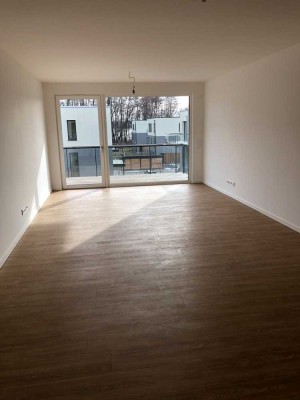 Geschmackvolle 4-Raum-Wohnung mit Balkon in Bestensee