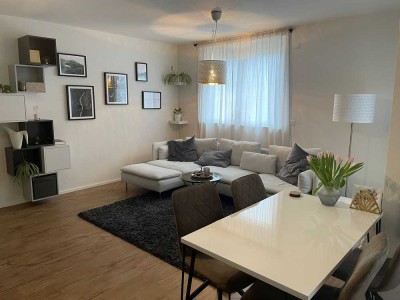 Moderne, hochwertige 3,5-Zimmer-Wohnung incl. Küche, TG-Stellplatz und großem Balkon in Zentrumsnähe