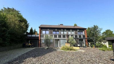 Traumhaus, kernsaniert mit Einliegerwohnung, Sauna, Balkon, uneinsehbarer Garten, extravagante Bäder