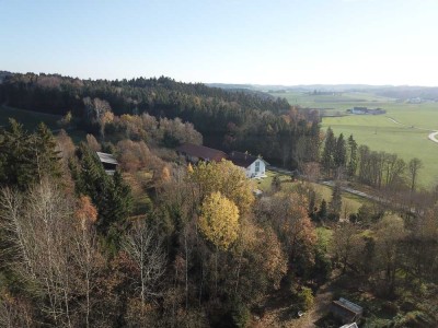 aufn Berg   -- Hof zum Neugestalten