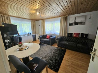 Preiswerte top gepflegt. 4,5 Zimmer Maisonetten-WHG mit Garage/Balkon!!